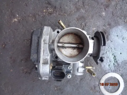 Σώμα Πεταλούδας 06A133064J για SEAT IBIZA (1999 - 2002) (6K)  (3) Σώμα Πεταλούδας 06A133064J για SEAT IBIZA (1999 - 2002) (6K)  (3)