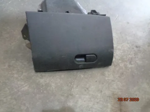 Ντουλαπάκι για ALFA ROMEO GIULIETTA (2010 - 2016) (940) , (2016 - ) (940) *Γ* Ντουλαπάκι για ALFA ROMEO GIULIETTA (2010 - 2016) (940) , (2016 - ) (940) *Γ*