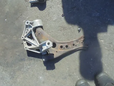 Ψαλίδι Εμπρός Αριστερό για SEAT IBIZA (2002 - 2006) (6LZ) Ψαλίδι Εμπρός Αριστερό για SEAT IBIZA (2002 - 2006) (6LZ)