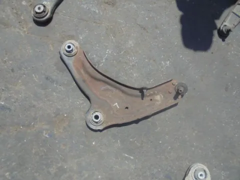 Ψαλίδι Εμπρός Αριστερό 8200002869 για RENAULT LAGUNA (2001 - 2005) (BG) (KG) ΠΑΛΕΤΑ *2* *223976* Ψαλίδι Εμπρός Αριστερό 8200002869 για RENAULT LAGUNA (2001 - 2005) (BG) (KG) ΠΑΛΕΤΑ *2* *223976*