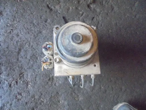 Μονάδα ABS 44510-26060 για TOYOTA HI-ACE (1996 - 2006) (XH10) Μονάδα ABS 44510-26060 για TOYOTA HI-ACE (1996 - 2006) (XH10)