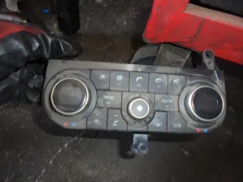 Χειριστήρια Καλοριφέρ για NISSAN QASHQAI (2010 - 2014) ( ) ΤΕΛΑΡΟ 5*253845 Χειριστήρια Καλοριφέρ για NISSAN QASHQAI (2010 - 2014) ( ) ΤΕΛΑΡΟ 5*253845
