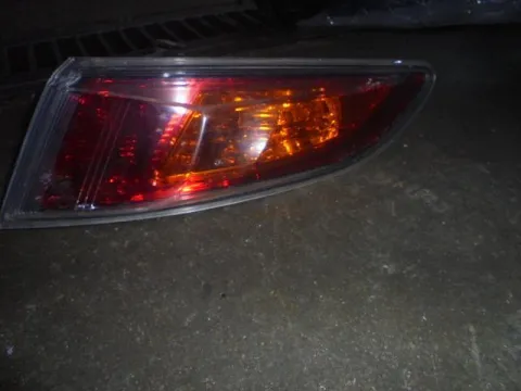 Φανάρι Πίσω Δεξί (Ραγισμένο) για HONDA CIVIC (2006 - 2009) (FD - K - N) Hatchback - 3dr , Hatchback - 5dr Φανάρι Πίσω Δεξί (Ραγισμένο) για HONDA CIVIC (2006 - 2009) (FD - K - N) Hatchback - 3dr , Hatchback - 5dr