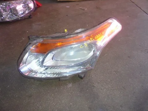 Φανάρι Εμπρός Αριστερό για CITROEN C3 PICASSO (2009 - 2012) Φανάρι Εμπρός Αριστερό για CITROEN C3 PICASSO (2009 - 2012)