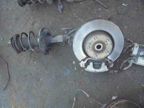 Άκρο Πλήρες Εμπρός Αριστερό Με ABS για TOYOTA AVENSIS (2012 - ) ( ) Άκρο Πλήρες Εμπρός Αριστερό Με ABS για TOYOTA AVENSIS (2012 - ) ( )