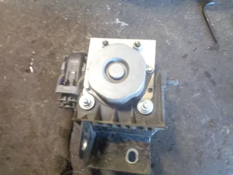 Μονάδα ABS 0265243906 για FIAT PANDA (2012 - ) ( ) Μονάδα ABS 0265243906 για FIAT PANDA (2012 - ) ( )