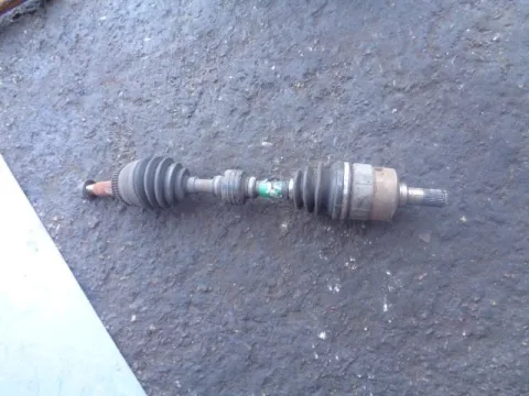 Ημιαξόνιο Εμπρός Αριστερό DIESEL για HYUNDAI i30 (2007 - 2012) Ημιαξόνιο Εμπρός Αριστερό DIESEL για HYUNDAI i30 (2007 - 2012)