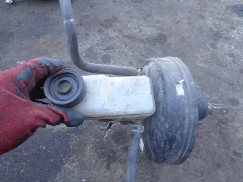 Αντλία Φρένων (Σεβρό) για TOYOTA YARIS (1999 - 2002) (XP10) *ΔΒ* Αντλία Φρένων (Σεβρό) για TOYOTA YARIS (1999 - 2002) (XP10) *ΔΒ*