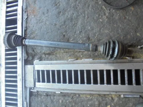 Ημιαξόνιο Εμπρός Δεξί για VW GOLF (2004 - 2008) Mk5 (1K1) Ημιαξόνιο Εμπρός Δεξί για VW GOLF (2004 - 2008) Mk5 (1K1)