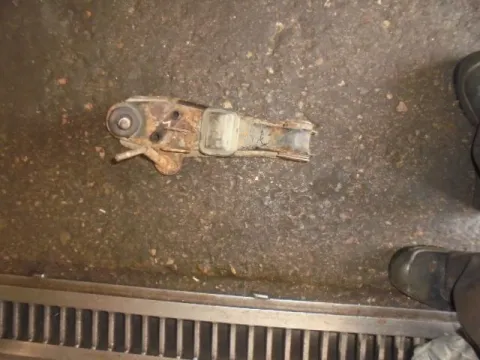 Ψαλίδι Εμπρός Αριστερό Κάτω για TOYOTA HI-LUX (1992 - 1997) (YN85 -110) Παλέτα 1 *223304* Ψαλίδι Εμπρός Αριστερό Κάτω για TOYOTA HI-LUX (1992 - 1997) (YN85 -110) Παλέτα 1 *223304*