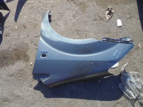 Φτερό Εμπρός Αριστερό για TOYOTA COROLLA VERSO (2004 -2008) (R10)