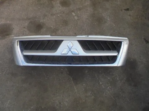 Μούρη (με καπό και φτερά) για MITSUBISHI PAJERO Montero/Shogun (2003 - 2006) (V60) , (V70) -  Μούρη (με καπό και φτερά) για MITSUBISHI PAJERO Montero/Shogun (2003 - 2006) (V60) , (V70) -