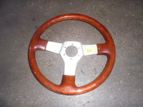 Τιμόνι (Βολάν) Διεθνης