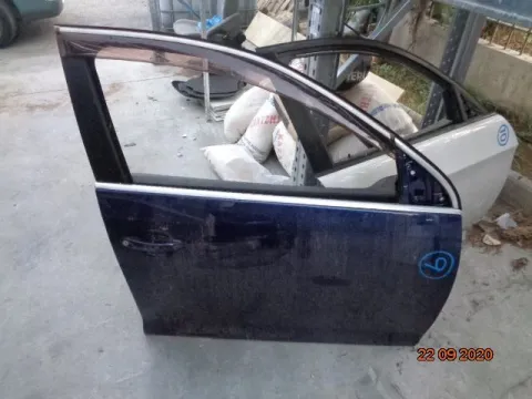 Πόρτα Εμπρός Δεξιά για VW JETTA (2005 - 2011) (1K2) *E* Πόρτα Εμπρός Δεξιά για VW JETTA (2005 - 2011) (1K2) *E*