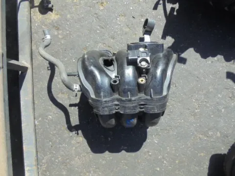 Πολλαπλή Εισαγωγής Πλαστική 1KR για PEUGEOT 107 (2006 - 2009) 1000 (1KR) (384F) Petrol 68 *ΔΒ* ΠΑΛΕΤΑ 2 *211250* Πολλαπλή Εισαγωγής Πλαστική 1KR για PEUGEOT 107 (2006 - 2009) 1000 (1KR) (384F) Petrol 68 *ΔΒ* ΠΑΛΕΤΑ 2 *211250*