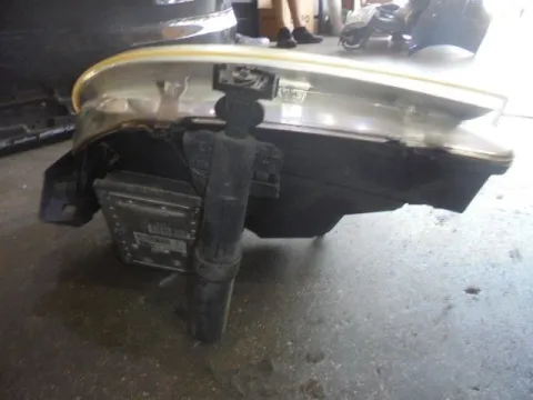 Φανάρι Εμπρός Δεξί για CITROEN C5 (2001 - 2004) (DC) (DE) Break - S-Wagon - 5dr XENON -  Φανάρι Εμπρός Δεξί για CITROEN C5 (2001 - 2004) (DC) (DE) Break - S-Wagon - 5dr XENON -