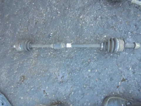 Ημιαξόνιο Εμπρός Δεξί Με ABS για HYUNDAI COUPE (2001 - 2004) (GK) 1600 G4ED-G petrol 107 Ημιαξόνιο Εμπρός Δεξί Με ABS για HYUNDAI COUPE (2001 - 2004) (GK) 1600 G4ED-G petrol 107