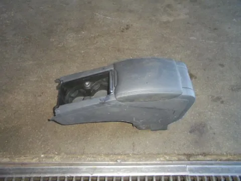 Υποβραχιόνιο(Τεμπέλης) για VOLVO V60 (2011 - 2013) ( ) *Γ* Υποβραχιόνιο(Τεμπέλης) για VOLVO V60 (2011 - 2013) ( ) *Γ*