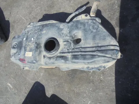 Δεξαμενή Καυσίμου (Ρεζερβουάρ) για TOYOTA YARIS (1999 - 2002) (XP10) *Δ* Δεξαμενή Καυσίμου (Ρεζερβουάρ) για TOYOTA YARIS (1999 - 2002) (XP10) *Δ*