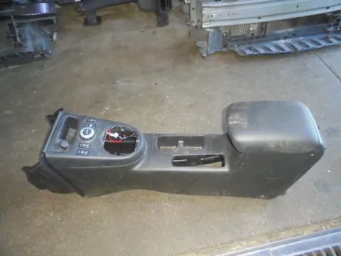 Υποβραχιόνιο(Τεμπέλης) για NISSAN X-TRAIL (2007 - 2011) (T31) *Γ* Υποβραχιόνιο(Τεμπέλης) για NISSAN X-TRAIL (2007 - 2011) (T31) *Γ*