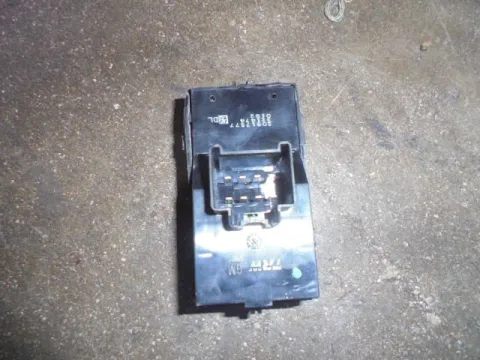 Διακόπτης Παραθύρων Κεντρικός Αριστερής 4πλος 8pin για CHEVROLET - DAEWOO CRUZE (2009 - ) -  Διακόπτης Παραθύρων Κεντρικός Αριστερής 4πλος 8pin για CHEVROLET - DAEWOO CRUZE (2009 - ) -