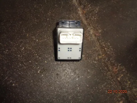 Διακόπτης Παραθύρων Κεντρικός Αριστερής 2ΠΛΟΣ για HYUNDAI i10 (2008 - 2011) - 