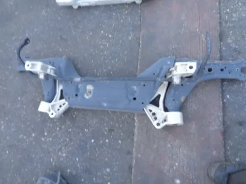 Γέφυρα Εμπρός  για VW POLO (2002 - 2005) (9N) *ΔΒ* Γέφυρα Εμπρός  για VW POLO (2002 - 2005) (9N) *ΔΒ*