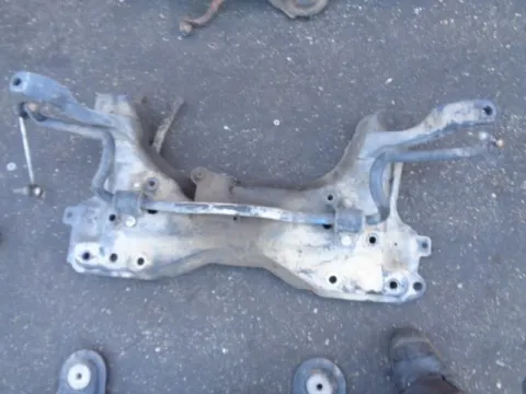 Γέφυρα Εμπρός  για FORD FOCUS (1998 - 2001) Mk1a *ΔΒ* Γέφυρα Εμπρός  για FORD FOCUS (1998 - 2001) Mk1a *ΔΒ*