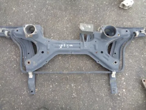 Γέφυρα Εμπρός για SEAT IBIZA (1999 - 2002) (6K) *ΔΒ* Γέφυρα Εμπρός για SEAT IBIZA (1999 - 2002) (6K) *ΔΒ*