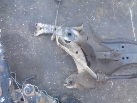 Ψαλίδι Εμπρός Αριστερό για TOYOTA RAV-4 (2000 - 2004) (XA20)  *ΔΒ* ΠΑΛΕΤΑ 223 *212501* Ψαλίδι Εμπρός Αριστερό για TOYOTA RAV-4 (2000 - 2004) (XA20)  *ΔΒ* ΠΑΛΕΤΑ 223 *212501*