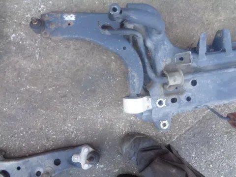 Ψαλίδι Εμπρός Αριστερό για FORD FIESTA (2002 - 2005) Mk5a *ΔΒ* ΠΑΛΕΤΑ 220 *212498* Ψαλίδι Εμπρός Αριστερό για FORD FIESTA (2002 - 2005) Mk5a *ΔΒ* ΠΑΛΕΤΑ 220 *212498*