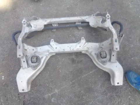 Γέφυρα Εμπρός Οριζόντια για BMW X1 (2009 - 2012) (E84) , (2012- ) (E84 F-L) *ΔΒ* ΠΑΛΕΤΑ 184 *208296* Γέφυρα Εμπρός Οριζόντια για BMW X1 (2009 - 2012) (E84) , (2012- ) (E84 F-L) *ΔΒ* ΠΑΛΕΤΑ 184 *208296*