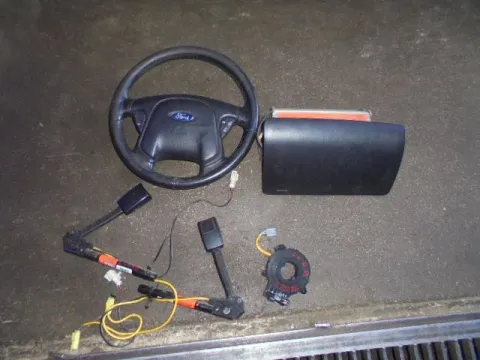 Σετ Αερόσακων Εμπρός (χ.Ταμπλό) (Με Καπάκι) για FORD MAVERICK (2001 - 2005) *Γ*