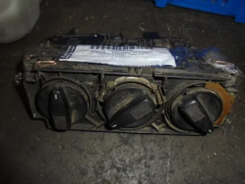 Χειριστήρια Καλοριφέρ 1H0819045C για VW POLO (1994 - 1999) (6N1) Χειριστήρια Καλοριφέρ 1H0819045C για VW POLO (1994 - 1999) (6N1)