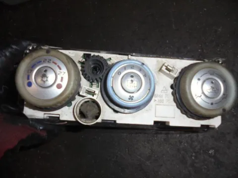Χειριστήρια Καλοριφέρ 69667016 για MITSUBISHI COLT (2005 - 2008 ) (CZ) Χειριστήρια Καλοριφέρ 69667016 για MITSUBISHI COLT (2005 - 2008 ) (CZ)