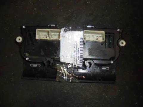 Χειριστήρια Καλοριφέρ 5K0858071M για VW GOLF (2004 - 2008) Mk5 (1K1) -  Χειριστήρια Καλοριφέρ 5K0858071M για VW GOLF (2004 - 2008) Mk5 (1K1) -