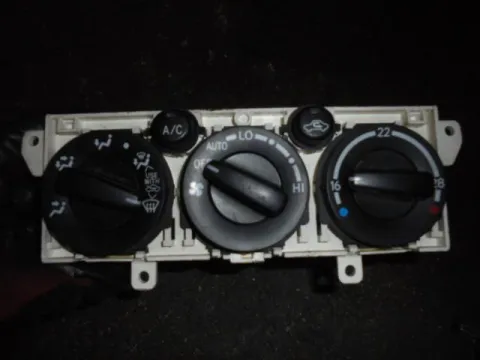 Χειριστήρια Καλοριφέρ 55900-05091 για TOYOTA AVENSIS (2000 - 2003) (T220) Χειριστήρια Καλοριφέρ 55900-05091 για TOYOTA AVENSIS (2000 - 2003) (T220)