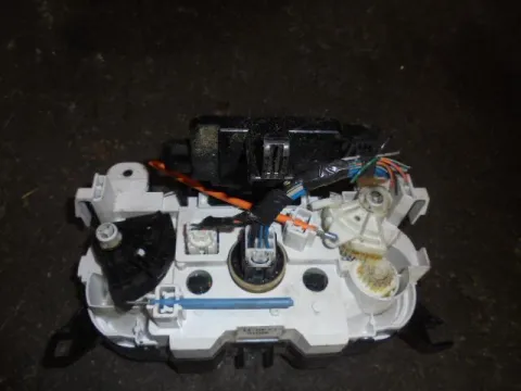 Χειριστήρια Καλοριφέρ UDF71 για MAZDA 2 (2005 - 2007) (DE) ΤΕΛΑΡΟ 4*253844 -  Χειριστήρια Καλοριφέρ UDF71 για MAZDA 2 (2005 - 2007) (DE) ΤΕΛΑΡΟ 4*253844 -