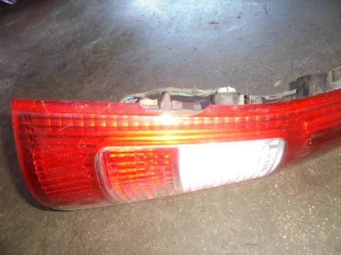 Φανάρι Πίσω Αριστερό (Ελαττωματικό) για DAIHATSU CUORE (2003 - 2006) VII -  Φανάρι Πίσω Αριστερό (Ελαττωματικό) για DAIHATSU CUORE (2003 - 2006) VII -
