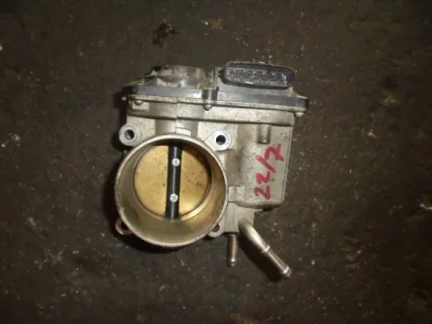 Σώμα Πεταλούδας 220300D011 για TOYOTA AVENSIS (2003 - 2006) (T250) Σώμα Πεταλούδας 220300D011 για TOYOTA AVENSIS (2003 - 2006) (T250)