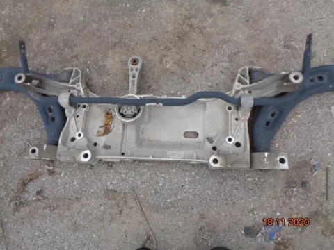 Γέφυρα Εμπρός Οριζόντια για VW GOLF (2004 - 2008) Mk5 (1K1) *ΔΒ* ΠΑΛΕΤΑ 210 *212456* Γέφυρα Εμπρός Οριζόντια για VW GOLF (2004 - 2008) Mk5 (1K1) *ΔΒ* ΠΑΛΕΤΑ 210 *212456*