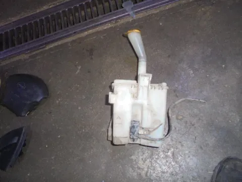 Δοχείο Υαλοκαθαριστήρων Με Μοτέρ για NISSAN PRIMERA (1996 - 1999) (P11)