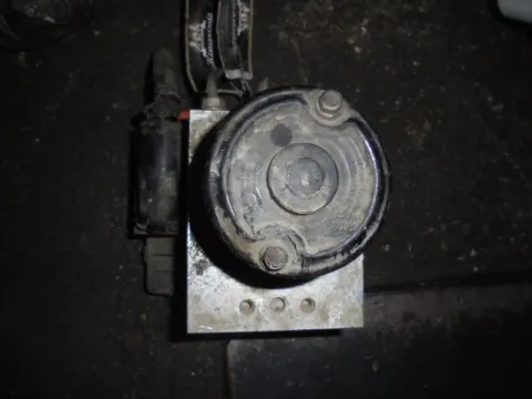 Μονάδα ABS 8954142050 για TOYOTA RAV-4 (2000 - 2004) (XA20) Μονάδα ABS 8954142050 για TOYOTA RAV-4 (2000 - 2004) (XA20)