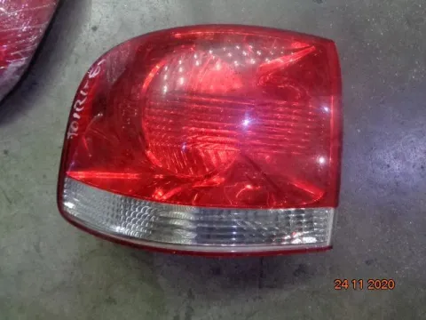 Φανάρι Πίσω Αριστερό για VW TOUAREG (2003 - 2006) (7L) Φανάρι Πίσω Αριστερό για VW TOUAREG (2003 - 2006) (7L)