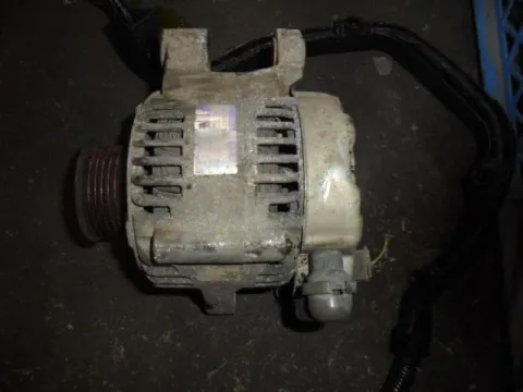Δυναμό - Εναλλάκτης για TOYOTA YARIS (2003 - 2005) (XP10) Δυναμό - Εναλλάκτης για TOYOTA YARIS (2003 - 2005) (XP10)