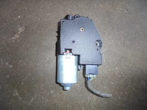 Ηλιοροφή Μοτέρ για VOLVO S60 (2010 - 2013) , V60 (2011 - 2013) ( ) Ηλιοροφή Μοτέρ για VOLVO S60 (2010 - 2013) , V60 (2011 - 2013) ( )
