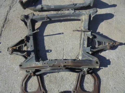Γέφυρα Εμπρός Πλαίσιο για RENAULT CLIO (1998 - 2001) (BB_) (CB_) *ΔΒ* ΠΑΛΕΤΑ 208 *211625* Γέφυρα Εμπρός Πλαίσιο για RENAULT CLIO (1998 - 2001) (BB_) (CB_) *ΔΒ* ΠΑΛΕΤΑ 208 *211625*