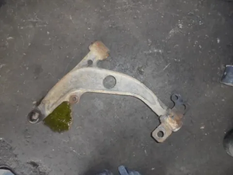 Ψαλίδι Εμπρός Αριστερό για DAIHATSU GRAN MOVE (1999 - 2002) ΠΑΛΕΤΑ 1 *223941*