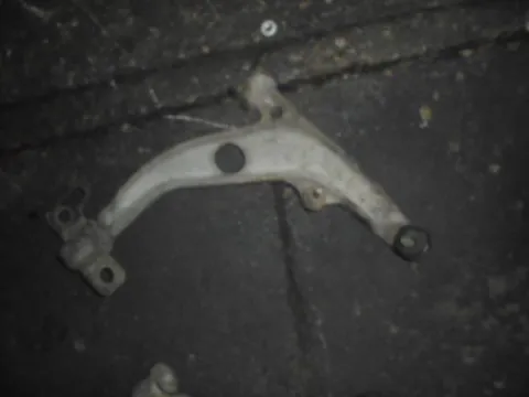 Ψαλίδι Εμπρός Δεξί για DAIHATSU GRAN MOVE (1999 - 2002) ΠΑΛΕΤΑ 1 *223831* Ψαλίδι Εμπρός Δεξί για DAIHATSU GRAN MOVE (1999 - 2002) ΠΑΛΕΤΑ 1 *223831*