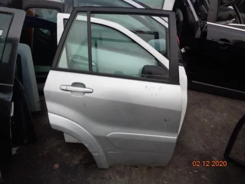 Πόρτα Πίσω Δεξιά για TOYOTA RAV-4 (2000 - 2004) (XA20) , (2004 - 2005) (XA20) *Ε* Πόρτα Πίσω Δεξιά για TOYOTA RAV-4 (2000 - 2004) (XA20) , (2004 - 2005) (XA20) *Ε*